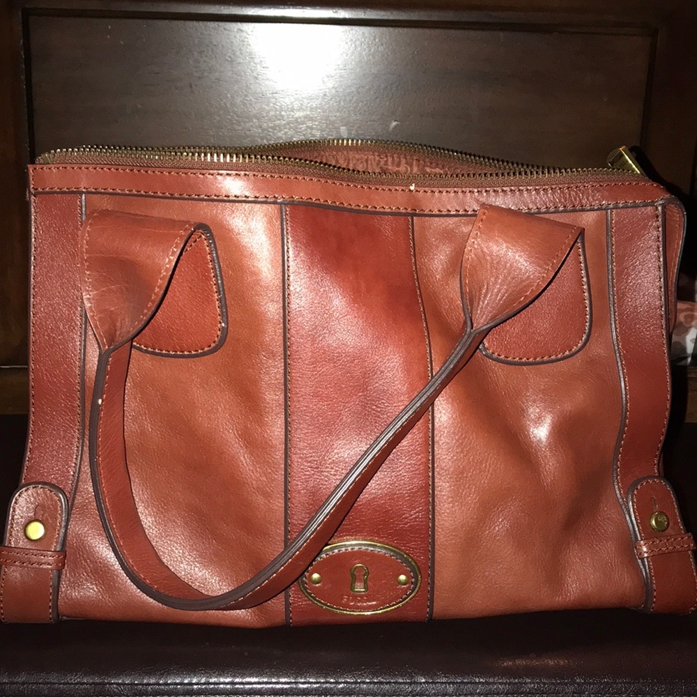 Fossil handbag